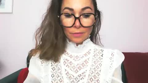 delilah_sweet online show from 09.15.25