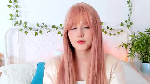 Delilah or Laila online show from 09.12.25