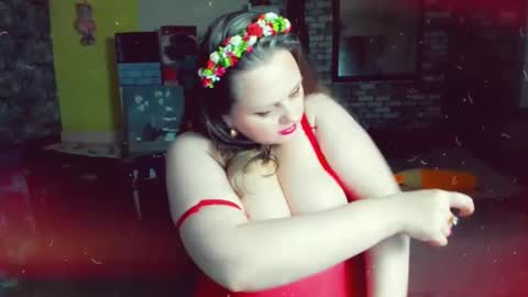 Snapshot of delinnia chatting on 12.25.24 Margo online show from 12.25.24