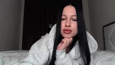delly_love online show from 10.11.25