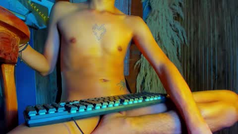 Snapshot of deluxe_care chatting on 12.17.25 deluxe_care online show from 12.17.25