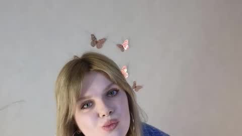 Maya  online show from 12.15.25