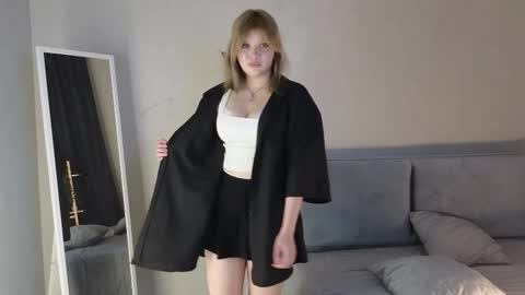 Maya  online show from 12.16.25