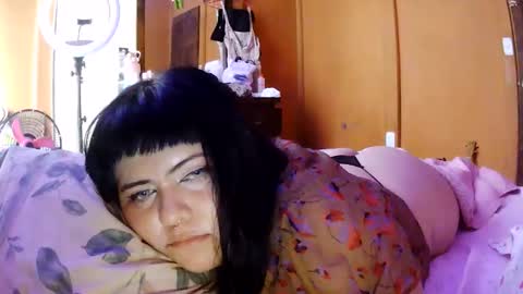 Snapshot of demonchubbygirl chatting on 06.07.26 demonchubbygirl online show from 06.07.26