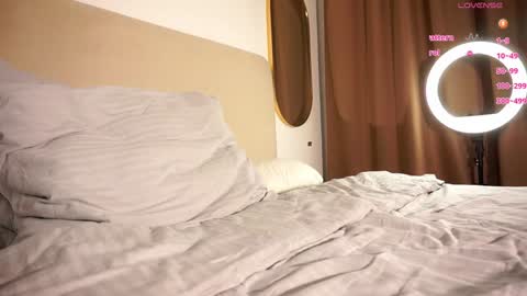 Snapshot of demoninangel chatting on 01.11.25 Dave19 online show from 01.11.25