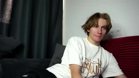 Snapshot of demoninangel chatting on 02.24.25 Dave19 online show from 02.24.25