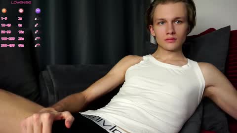 Snapshot of demoninangel chatting on 03.03.25 Dave19 online show from 03.03.25