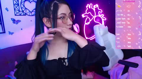 Snapshot of demyanderson_ chatting on 12.13.24 Demy online show from 12.13.24