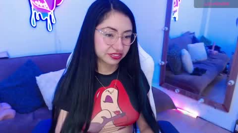 Snapshot of demyanderson_ chatting on 04.21.26 Demy online show from 04.21.26