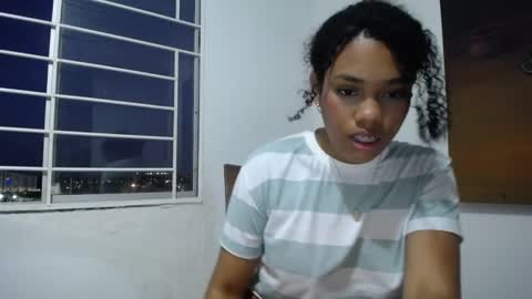 Snapshot of dena_k_ chatting on 01.01.25 Dena k s online show from 01.01.25