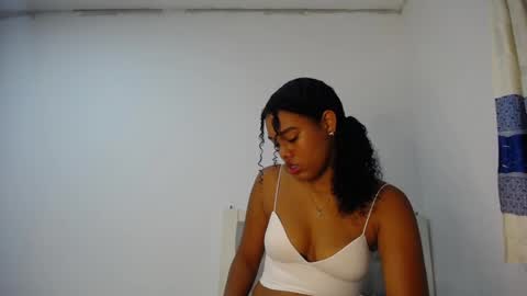 Snapshot of dena_k_ chatting on 02.14.25 Dena k s online show from 02.14.25