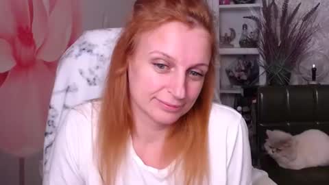 Snapshot of denhiey_here chatting on 12.20.24 denhiey online show from 12.20.24