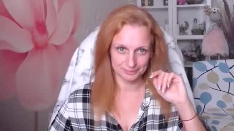 Snapshot of denhiey_here chatting on 09.25.25 denhiey online show from 09.25.25