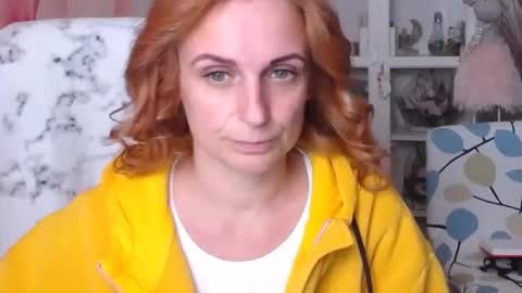 Snapshot of denhiey_here chatting on 10.09.25 denhiey online show from 10.09.25