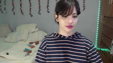 Snapshot of deni_bloom chatting on 01.17.25 Denisse    schedule Monday to Friday 1300-1900 mexican time Saturday-maybe it could be a surprise IDEPENDENT MODEL online show from 01.17.25