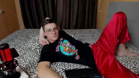 Snapshot of deni_boy99 chatting on 09.25.25 Deni online show from 09.25.25