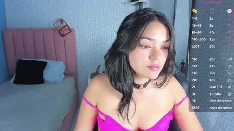 D E N I S  online show from 10.08.25