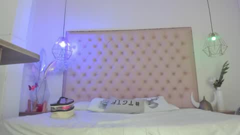 denisse_logan online show from 05.10.26