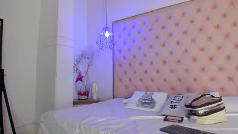 Snapshot of denisse_logan chatting on 07.01.26 denisse_logan online show from 07.01.26