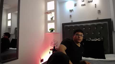 Snapshot of denizer_healer chatting on 11.23.25 DENIZER online show from 11.23.25