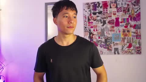 Snapshot of denizer_healer chatting on 12.14.25 DENIZER online show from 12.14.25