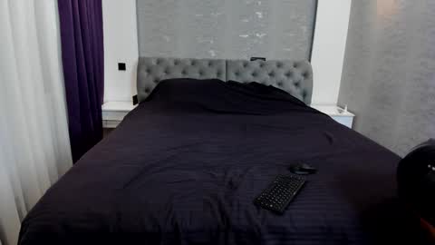 DomDenizee   online show from 10.23.25