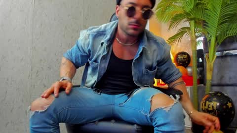 dennis_cox_ online show from 01.22.25