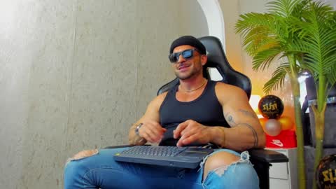 dennis_cox_ online show from 01.22.25