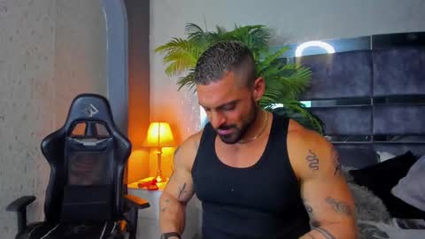 dennis_cox_ online show from 02.10.25