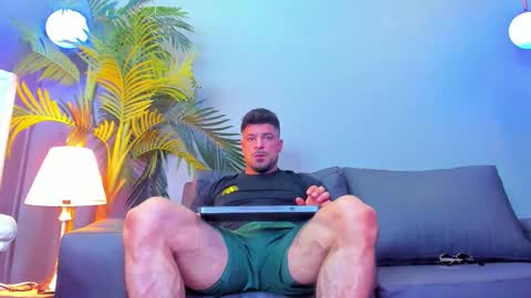 dennis_cox_ online show from 10.04.25