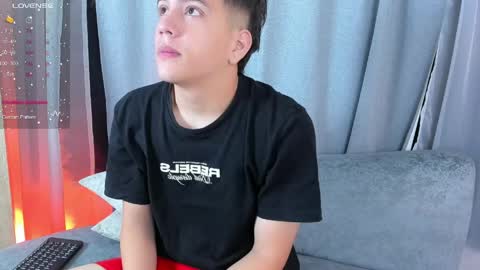 Dennis online show from 04.02.26