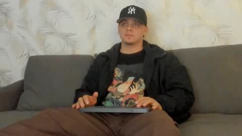 Snapshot of dennis_munera chatting on 12.08.24 dennis munera online show from 12.08.24