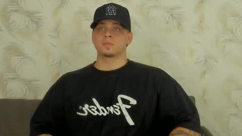 Snapshot of dennis_munera chatting on 12.18.24 dennis munera online show from 12.18.24