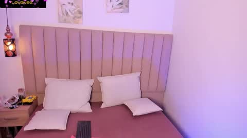 Snapshot of dennise_sinclair chatting on 02.20.26 Denisse online show from 02.20.26