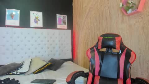 dennyzeans online show from 01.10.26