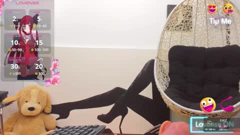 Snapshot of denychantall chatting on 02.11.26 denychantall online show from 02.11.26