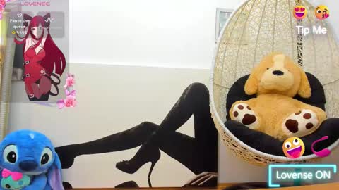 Snapshot of denychantall chatting on 02.19.26 denychantall online show from 02.19.26