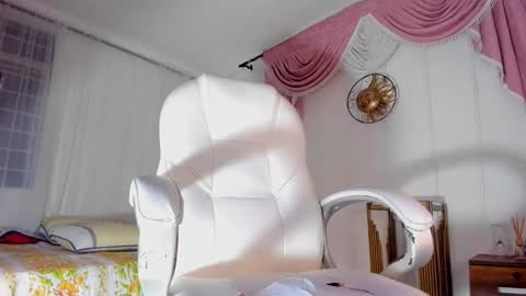 Snapshot of dereck_boy8 chatting on 10.01.25 Dereck Boy online show from 10.01.25