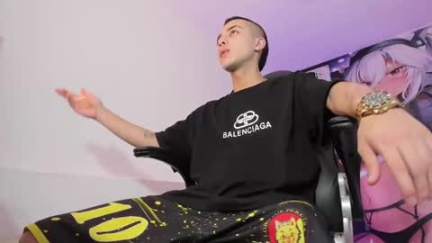 Snapshot of dereck_boy8 chatting on 11.29.25 Dereck Boy online show from 11.29.25