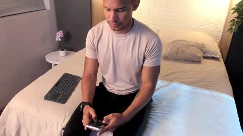 Dereck Myers online show from 12.16.24