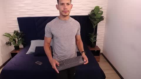 Dereck Myers online show from 01.13.25