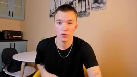 Snapshot of derek_banville chatting on 11.09.25 Derek online show from 11.09.25