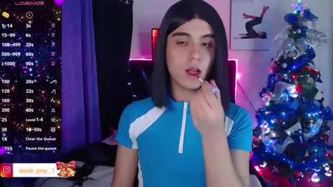 Snapshot of derek_grey1 chatting on 01.01.25 Derek independent online show from 01.01.25