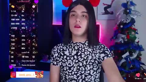 Snapshot of derek_grey1 chatting on 01.02.25 Derek independent online show from 01.02.25