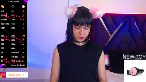 Snapshot of derek_grey1 chatting on 02.25.25 Derek independent online show from 02.25.25