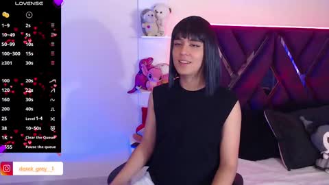 Snapshot of derek_grey1 chatting on 02.26.25 Derek independent online show from 02.26.25