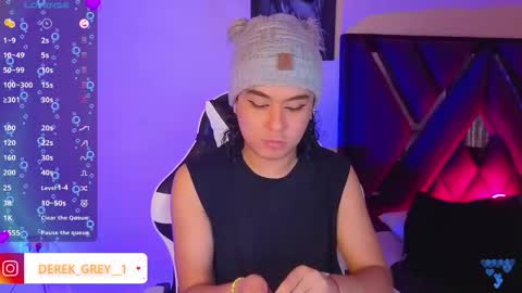 Snapshot of derek_grey1 chatting on 10.02.25 Derek independent online show from 10.02.25