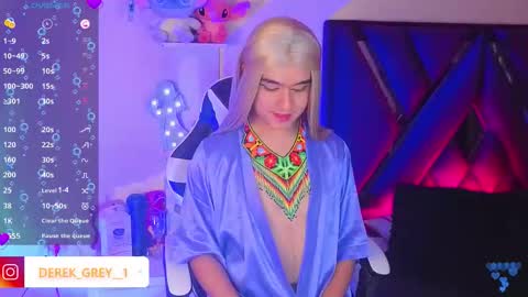 Snapshot of derek_grey1 chatting on 10.14.25 Derek independent online show from 10.14.25