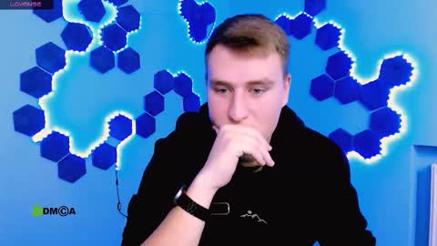 Snapshot of derek_hawk_ chatting on 12.03.25 derek_hawk_ online show from 12.03.25