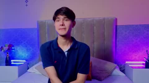 Snapshot of derek_sinn chatting on 02.26.26 derek_sinn online show from 02.26.26